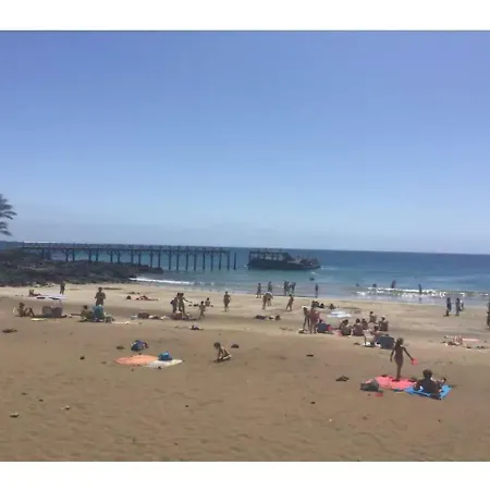 Apts El Muelle De Arrieta 아파트